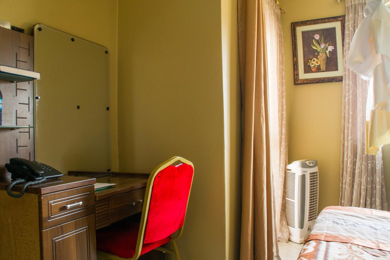 Desert Breeze Hotel Arua Eksteriør billede