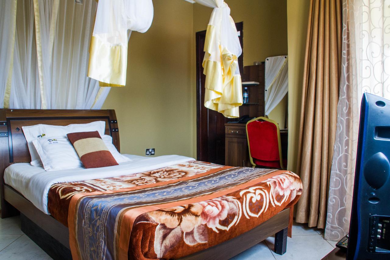 Desert Breeze Hotel Arua Eksteriør billede