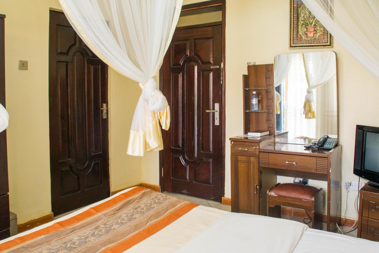 Desert Breeze Hotel Arua Eksteriør billede