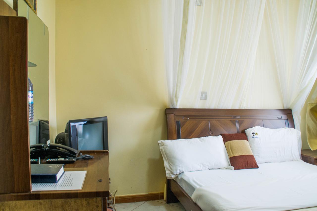 Desert Breeze Hotel Arua Eksteriør billede